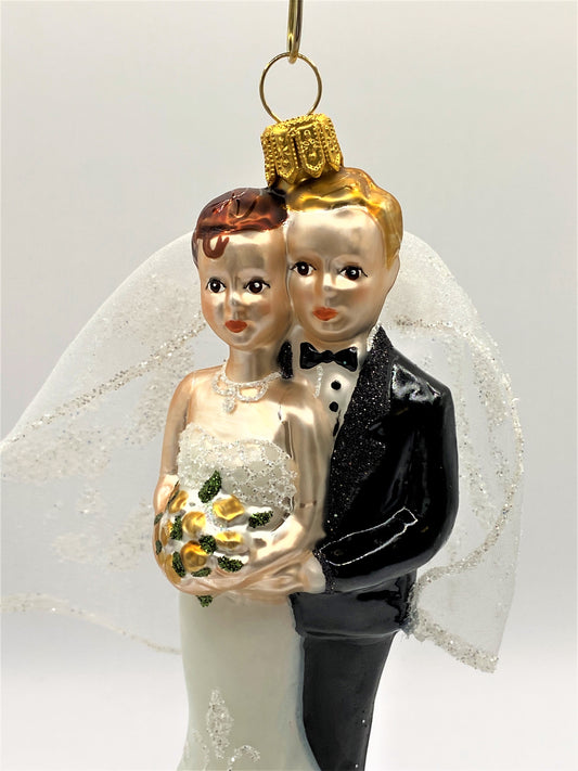 Baumschmuck-Christbaumschmuck-Brautpaar-Schleier-weihnachts-deko-ch-Galerie-Luechinger-2