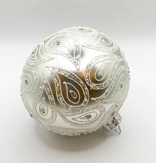 Baumschmuck-Christbaumschmuck-Christbaumkugel-weiss-silber-weihnachts-deko-ch-Galerie-Luechinger-ch1