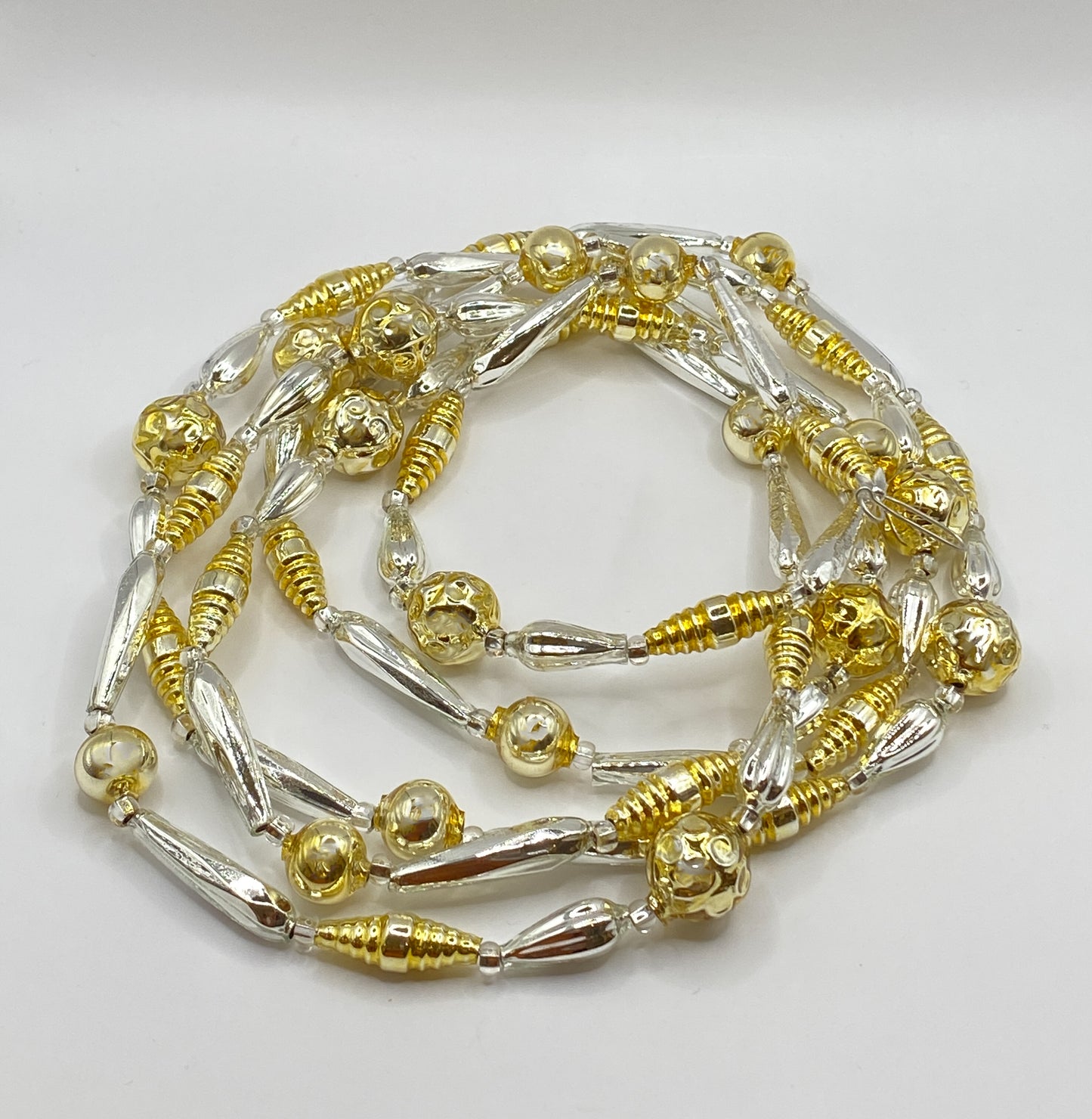Baumschmuck-Christbaumschmuck-Kette-Gablonz-historisch-weihnachts-deko-ch-Galerie-Luechinger