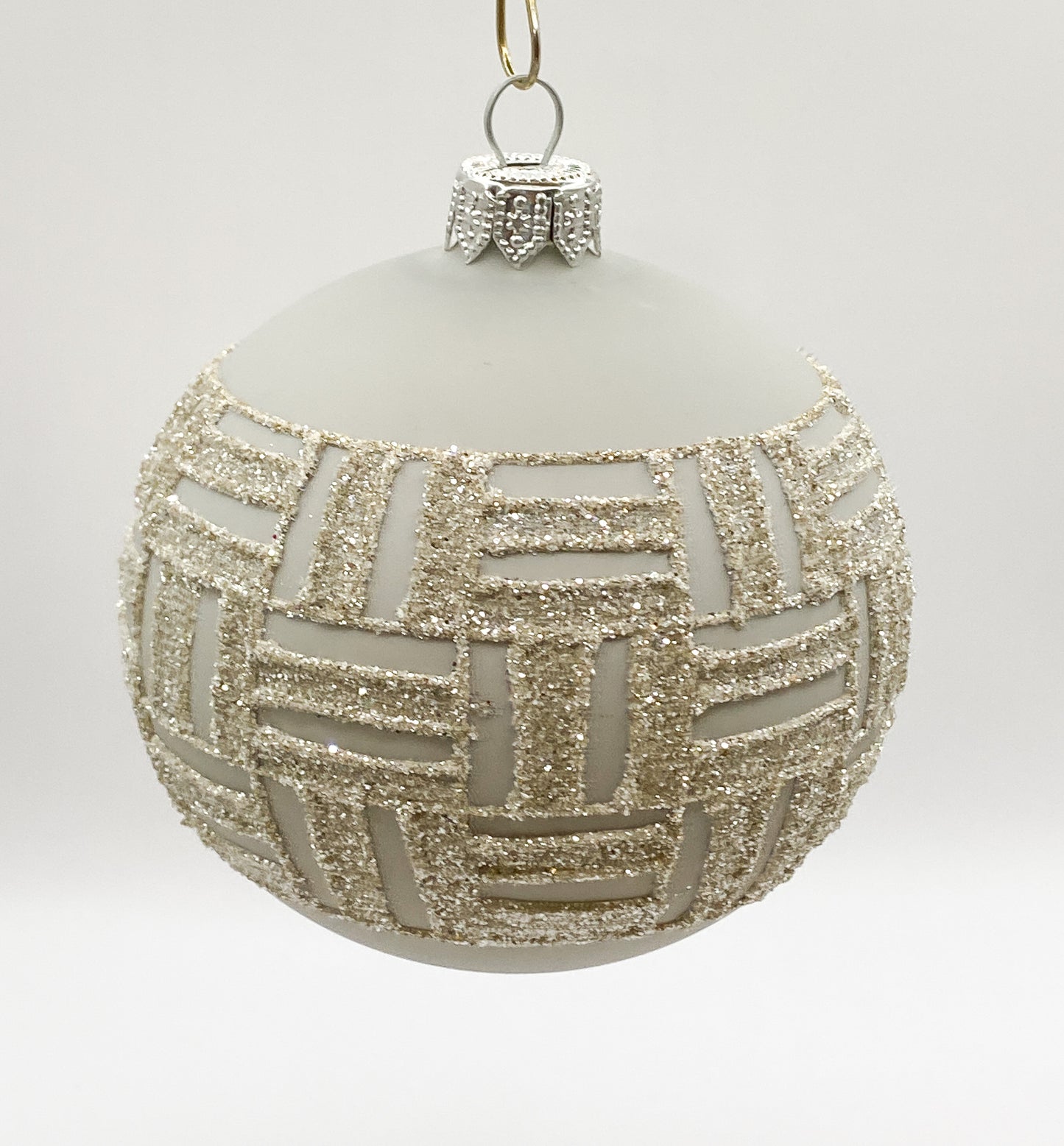 Baumschmuck-Christbaumschmuck-Kugel-grau-weihnachts-deko-ch-Galerie-Luechinger