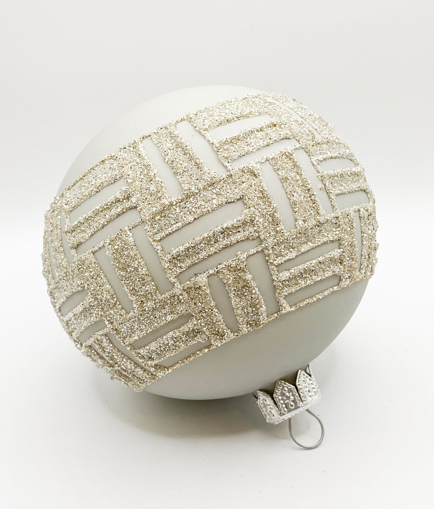 Baumschmuck-Christbaumschmuck-Kugel-grau-weihnachts-deko-ch-Galerie-Luechinger2
