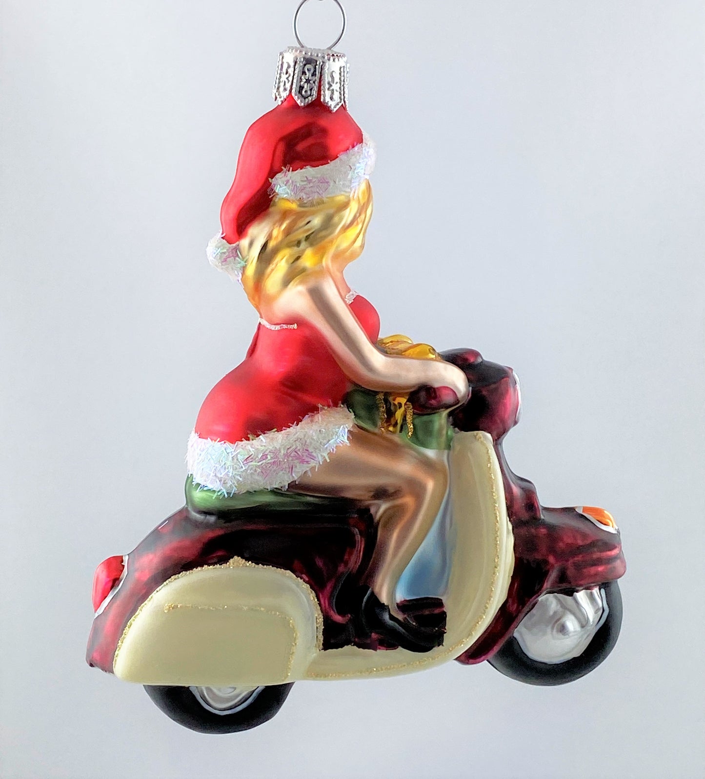 Baumschmuck-Christbaumschmuck-Santa-Girl-Motorroller-Vespa-weihnachts-deko-ch-Galerie-Luechinger-3