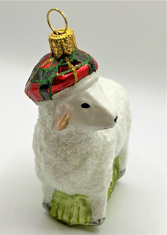 Baumschmuck-Christbaumschmuck-Schaf-karierte-Muetze-Bauernhof-weihnachts-deko-ch-Galerie-Luechinger-5