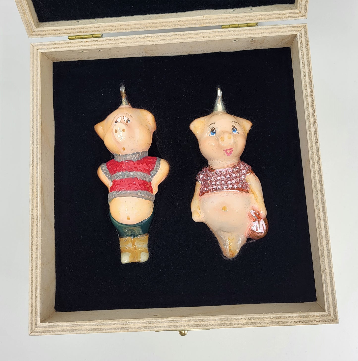 Baumschmuck-Christbaumschmuck-Schweinchen-Mostowski-Komozja-Entschuldigung-weihnachts-deko-ch-Galerie-Luechinger-7