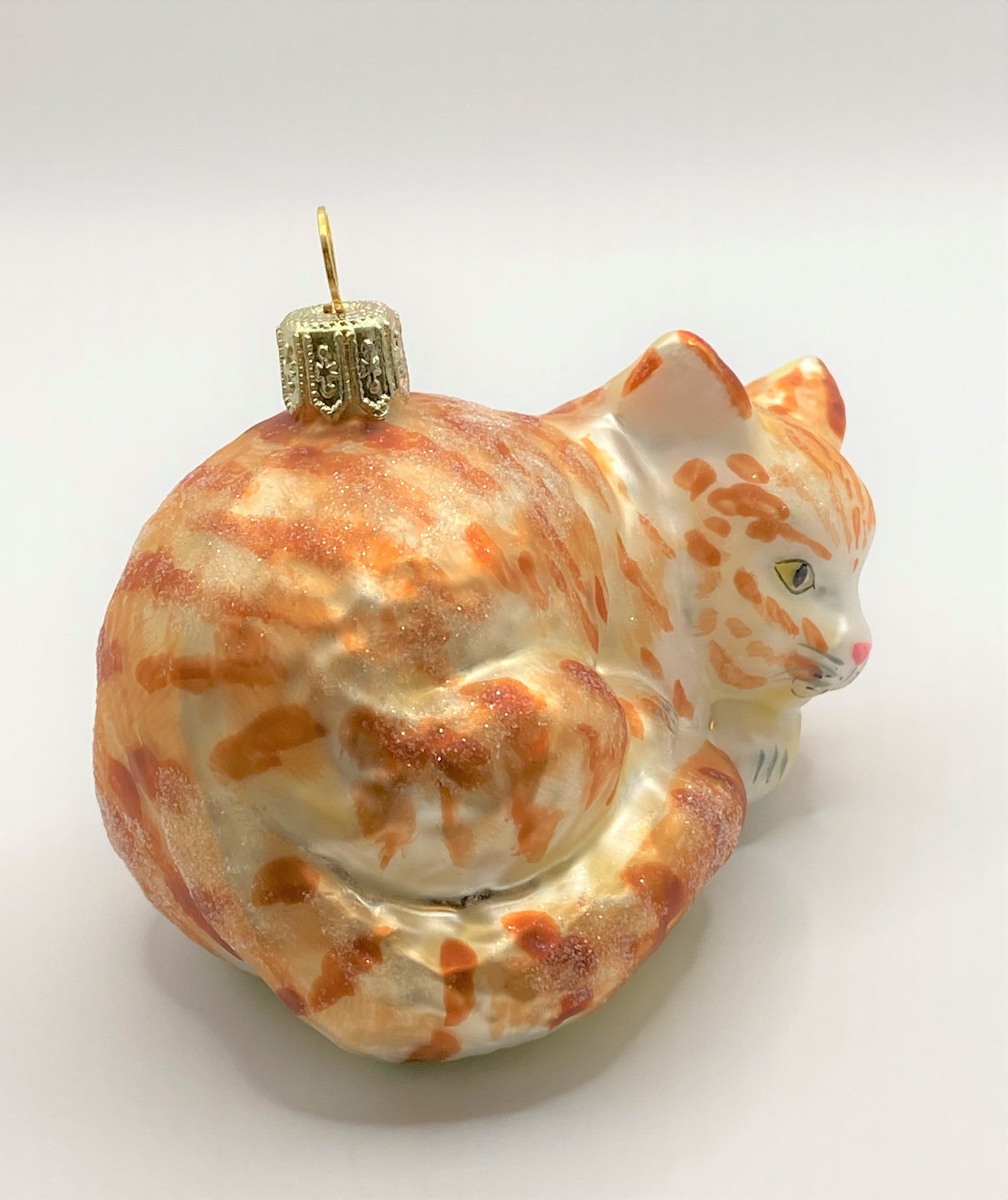 Baumschmuck-Christbaumschmuck-Tigerkatze-Schlafen-weihnachts-deko-ch-Galerie-Luechinger-3