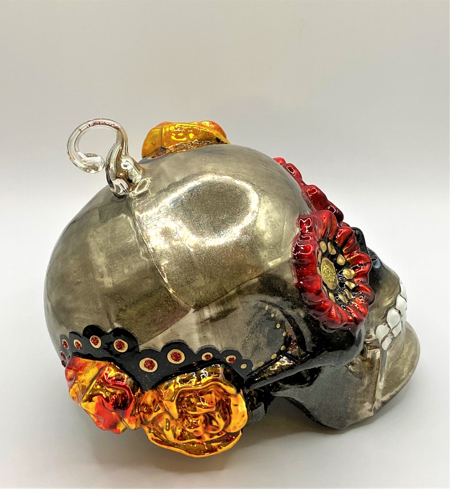 Baumschmuck-Christbaumschmuck-Totenkopf-Schaedel-Dia-de-Muertos-Komozja-Mostowski-weihnachts-deko-ch-Galerie-Luechinger-11