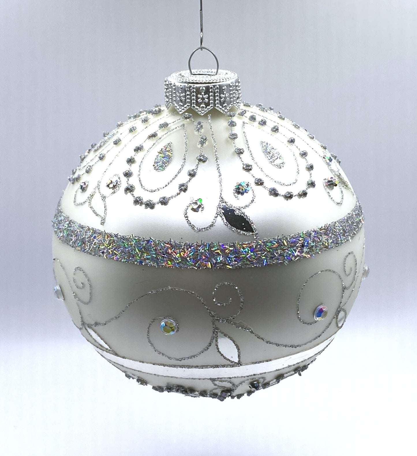 Baumschmuck-Christbaumschmuck-Weihnachts-Kugel-silber-weiss-weihnachts-deko-ch-Galerie-Luechinger-4