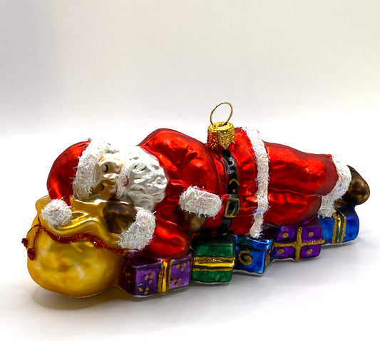 Baumschmuck-Christbaumschmuck-Weihnachtsmann-schlafen-Geschenke-weihnachts-deko-ch-Galerie-Luechinger-2