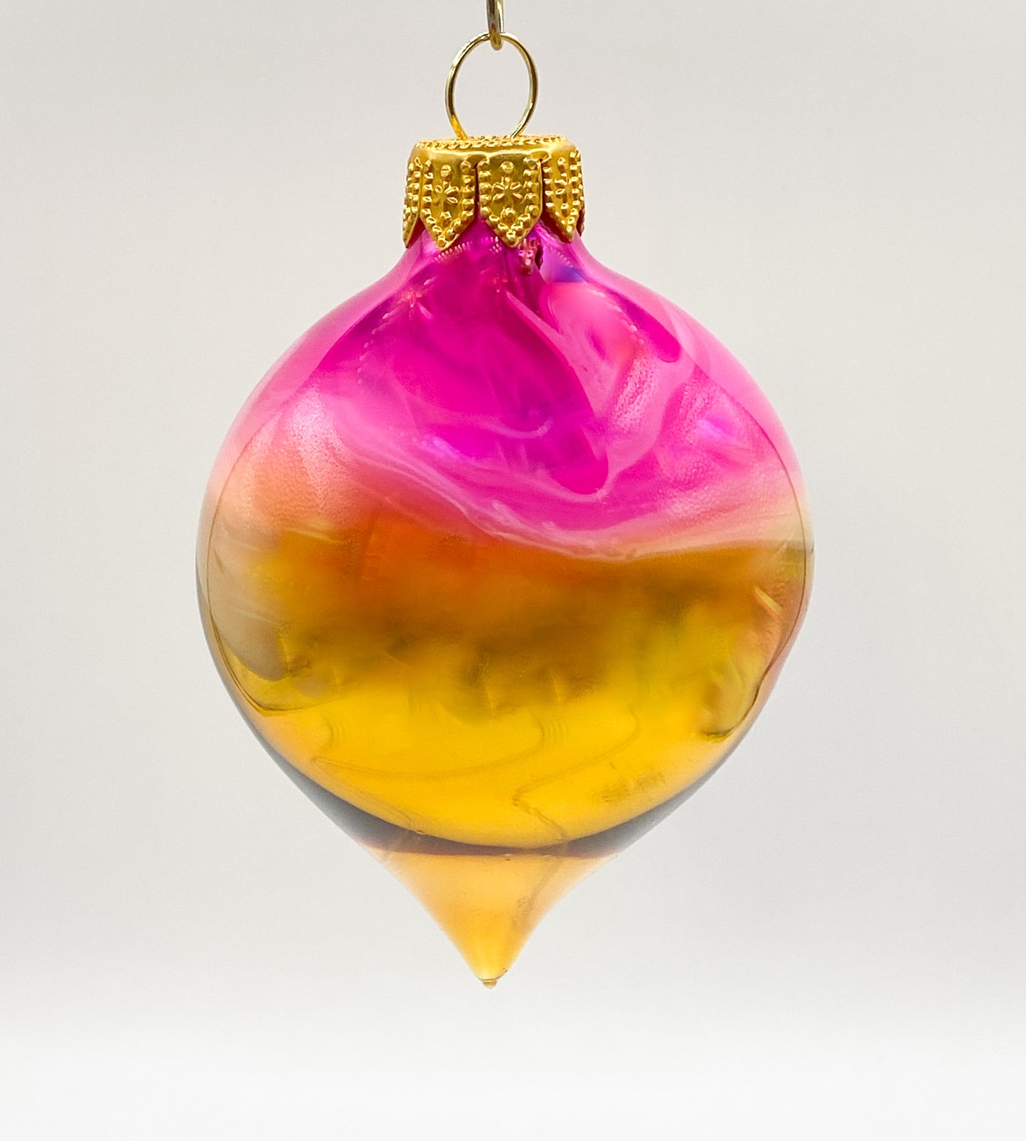 Baumschmuck-Christbaumschmuck-Zapfen-marmoriert-weihnachts-deko-ch-Galerie-Luechinger-ch1