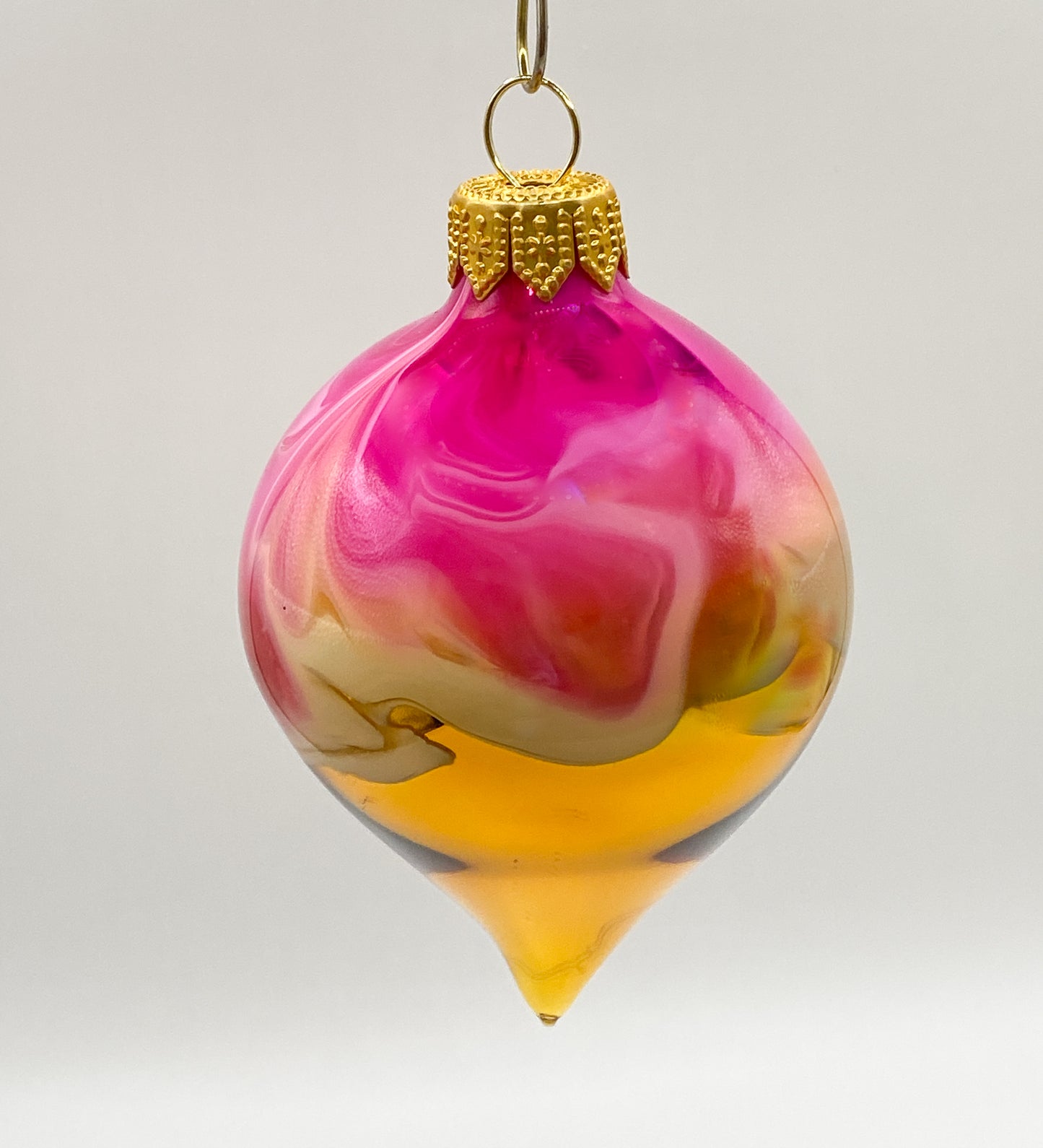 Baumschmuck-Christbaumschmuck-Zapfen-marmoriert-weihnachts-deko-ch-Galerie-Luechinger-ch3