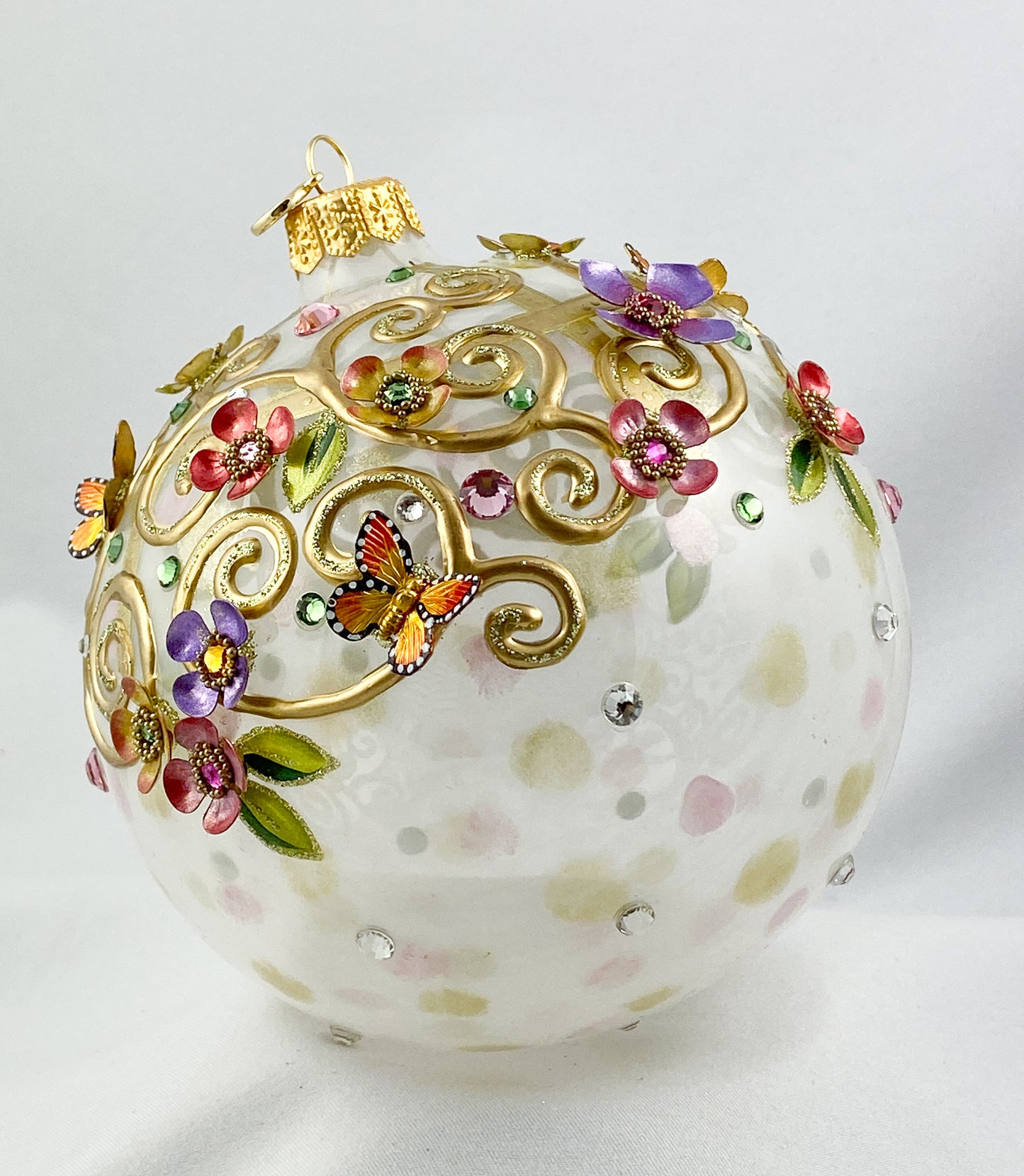 Baumschmuck-Christbaumschmuck-bluete-ranken-schmetterling-kugel-weihnachts-deko-ch-Galerie-Luechinger3