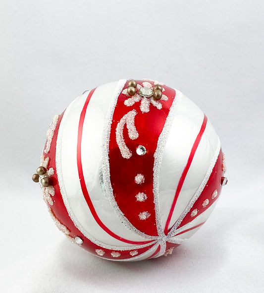 Baumschmuck-Christbaumschmuck-christbaumkugel-weiss-rot-weihnachts-deko-ch-Galerie-Luechinger7
