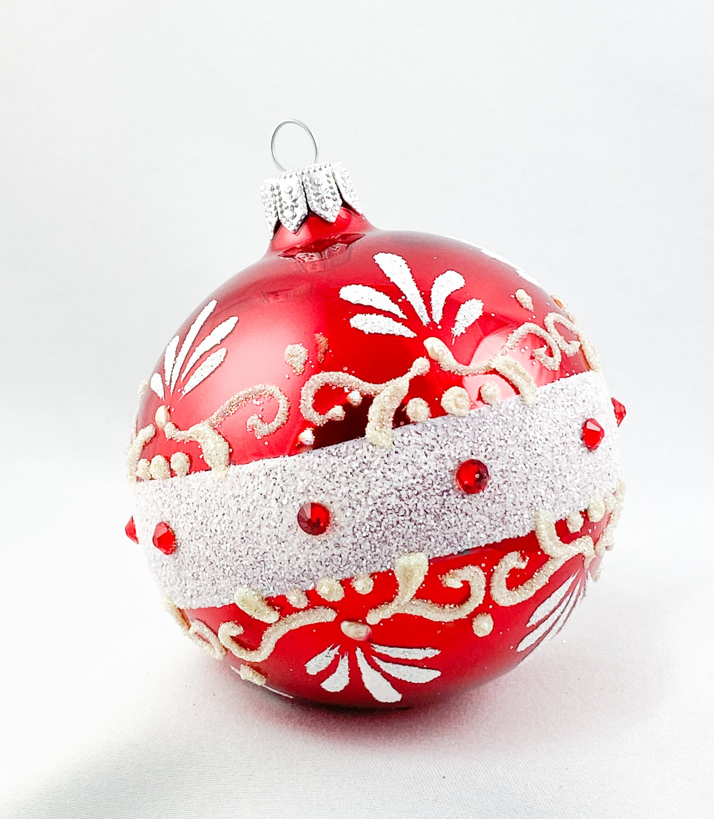 Baumschmuck-Christbaumschmuck-christbaumkugel-weiss-rot-weihnachts-deko-ch-Galerie-Luechinger9