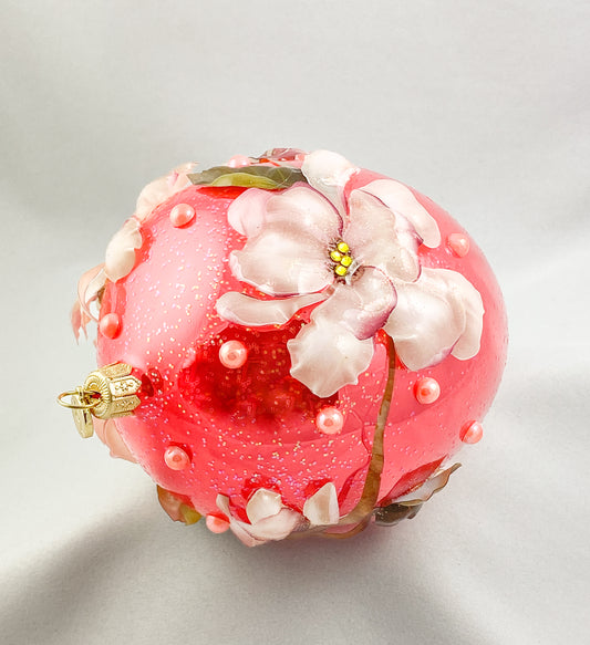 Baumschmuck-Christbaumschmuck-eiform-magnolia-bluete-weihnachts-deko-ch-Galerie-Luechinger1