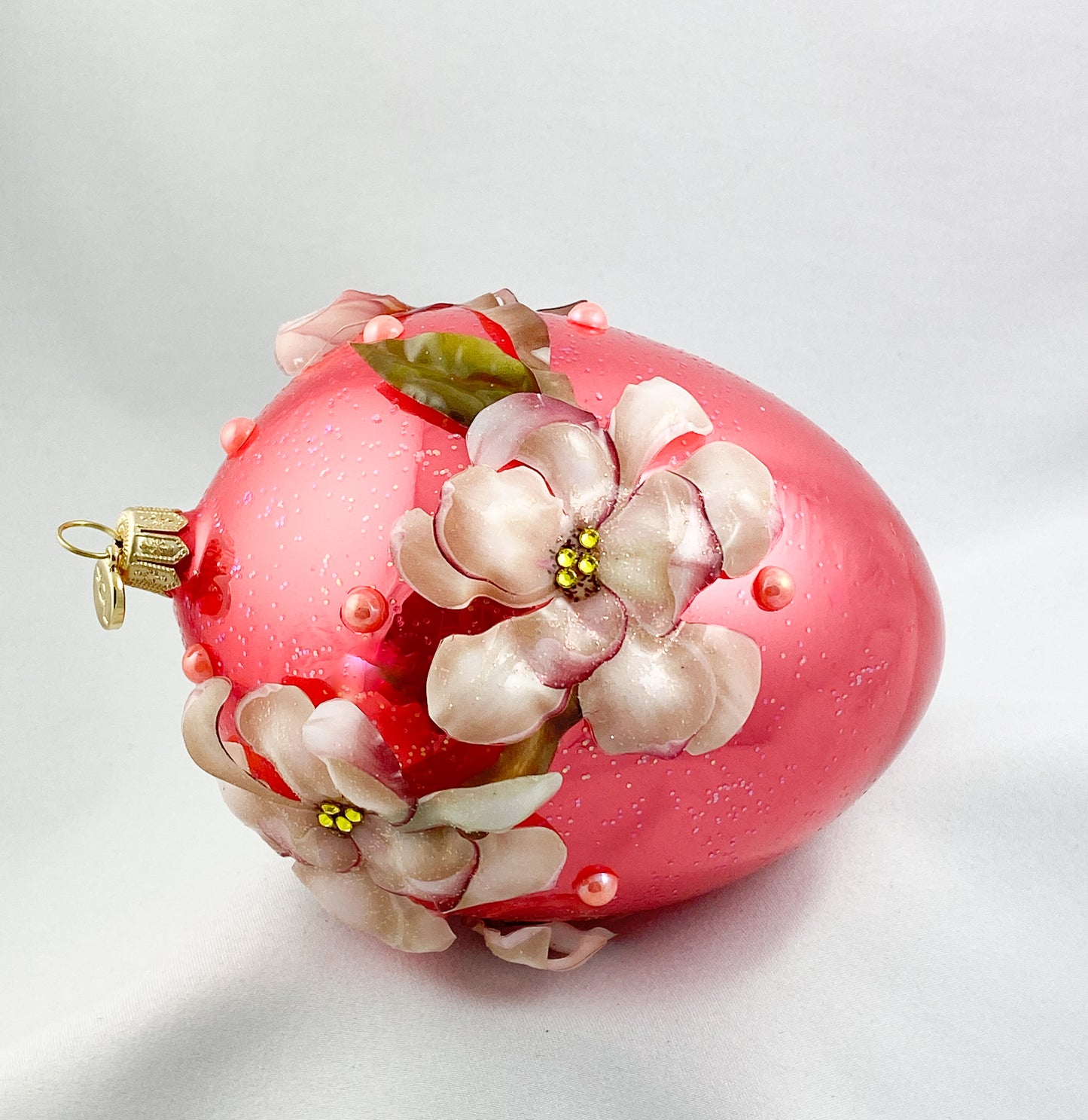 Baumschmuck-Christbaumschmuck-eiform-magnolia-bluete-weihnachts-deko-ch-Galerie-Luechinger2
