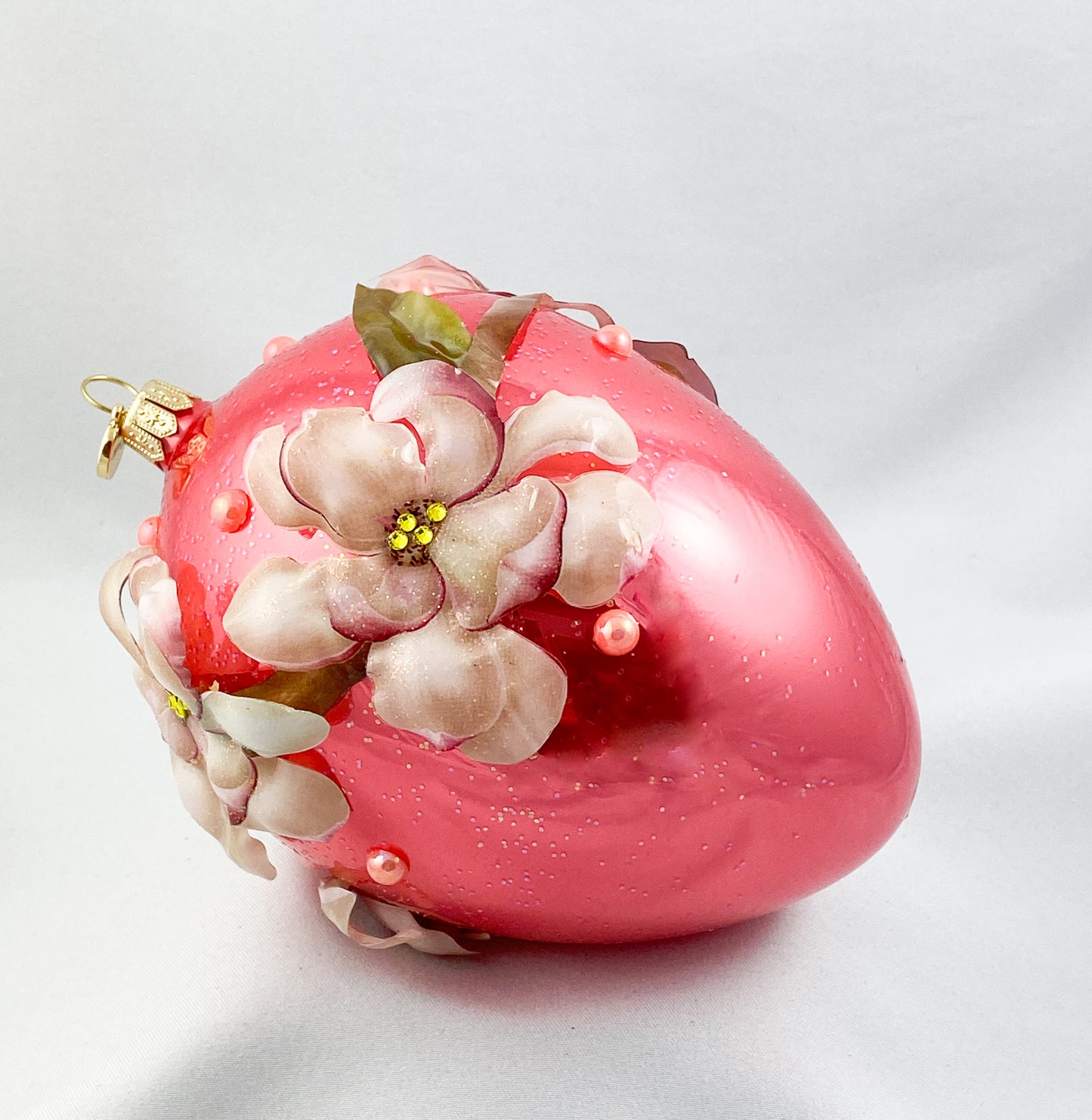 Baumschmuck-Christbaumschmuck-eiform-magnolia-bluete-weihnachts-deko-ch-Galerie-Luechinger3