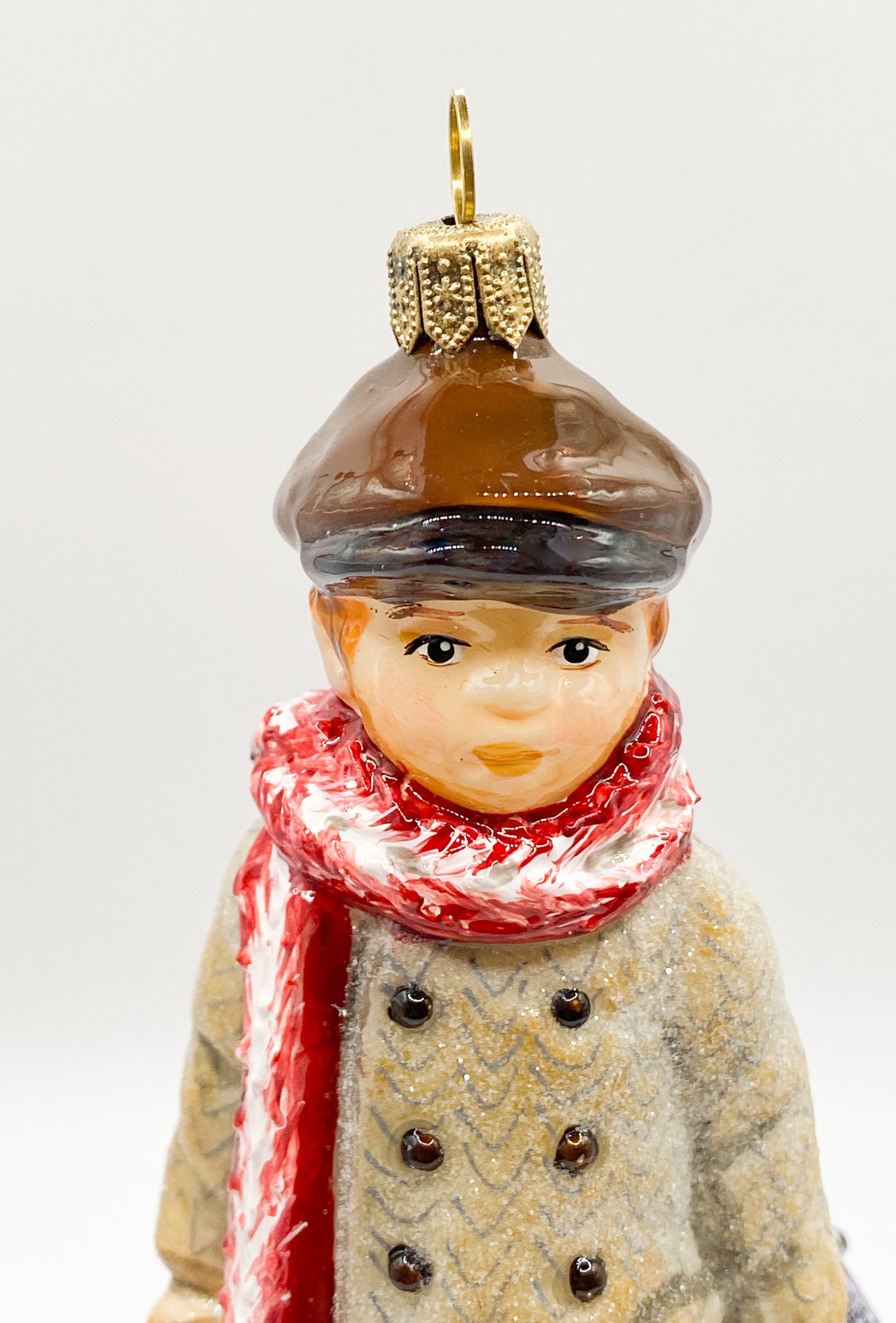 Baumschmuck-Christbaumschmuck-junge-koffer-reisen-pluesch-hund-weihnachts-deko-ch-Galerie-Luechinger4