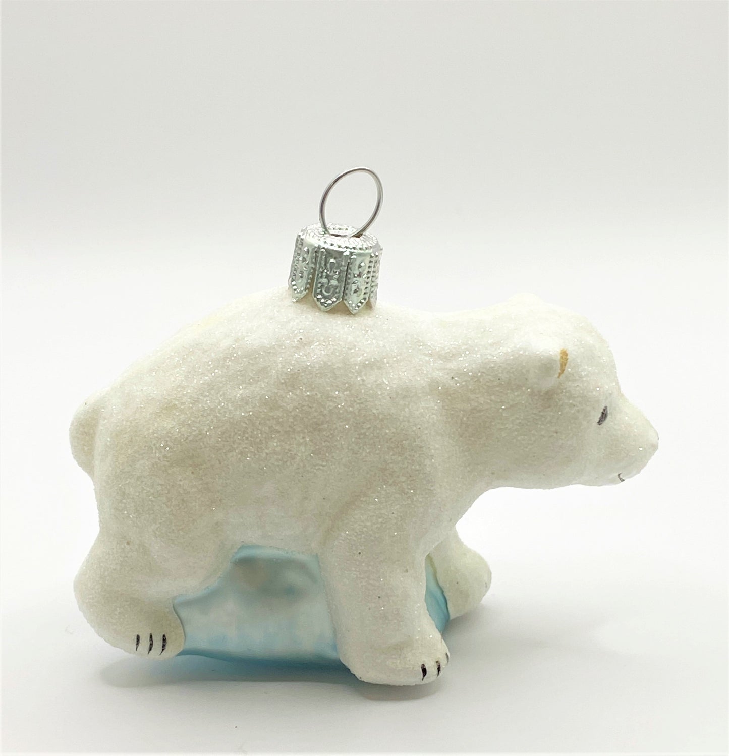 Baumschmuck-Christbaumschmuck-junger-Eisbaer-Nordpol-Arktis-weihnachts-deko-ch-Galerie-Luechinger-4