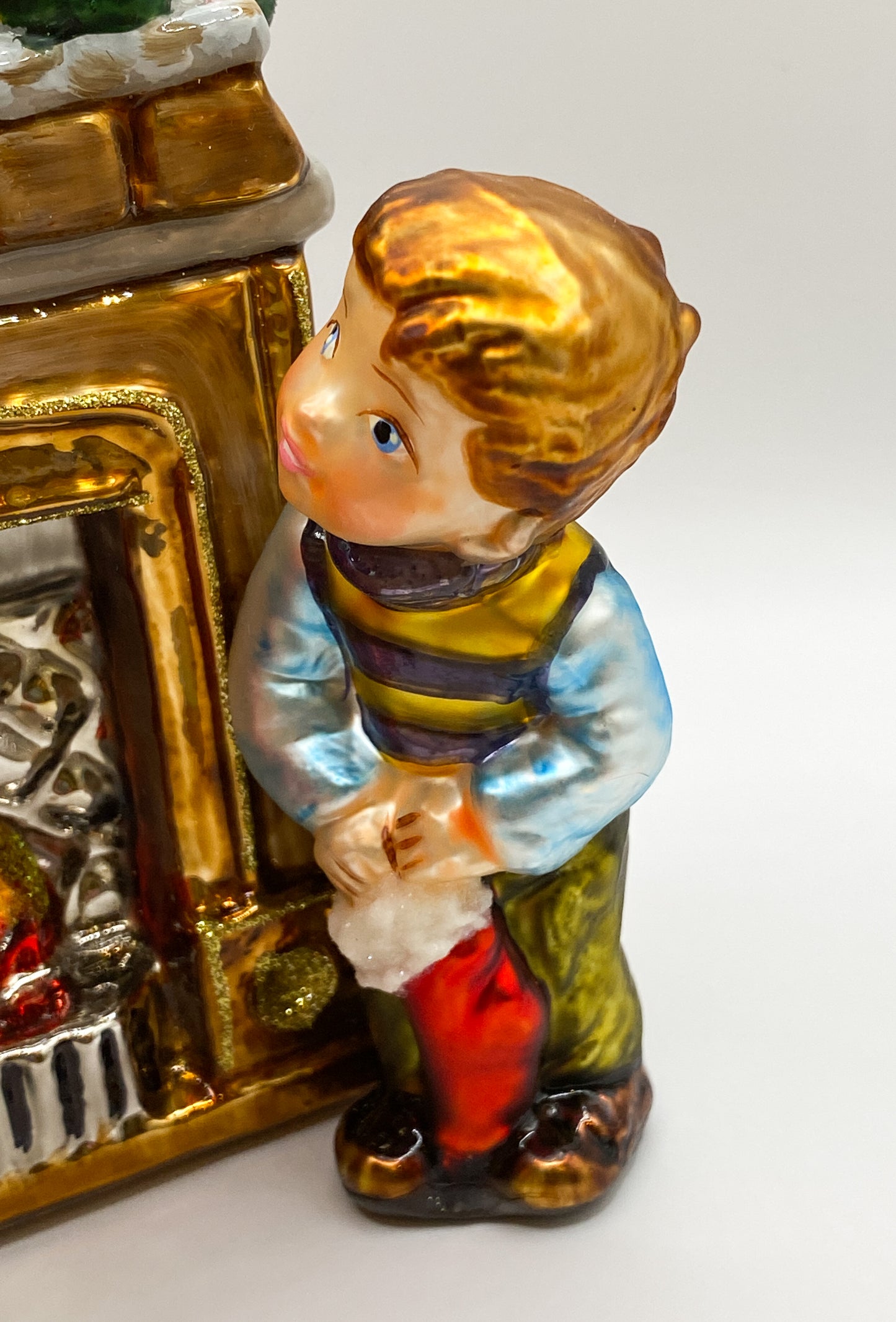Baumschmuck-Christbaumschmuck-kinder-kamin-feuer-weihnachtsstrumpf-weihnachtssocke-mostowski-komozja-weihnachts-deko-ch-Galerie-Luechinger4
