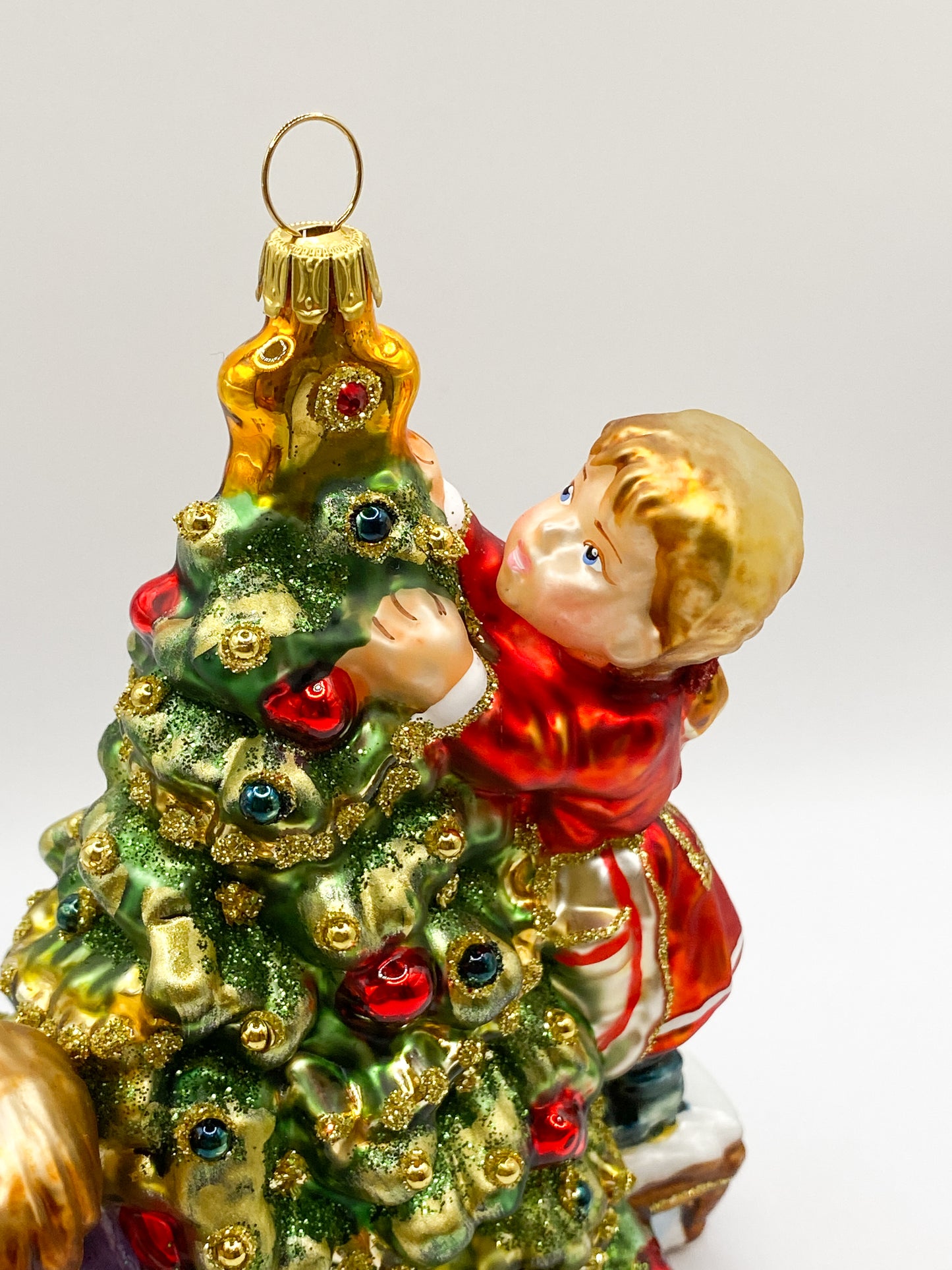 Baumschmuck-Christbaumschmuck-kinder-weihnachtsbaum-schmuecken-vorfreude-mostowski-komozja-weihnachts-deko-ch-Galerie-Luechinger2