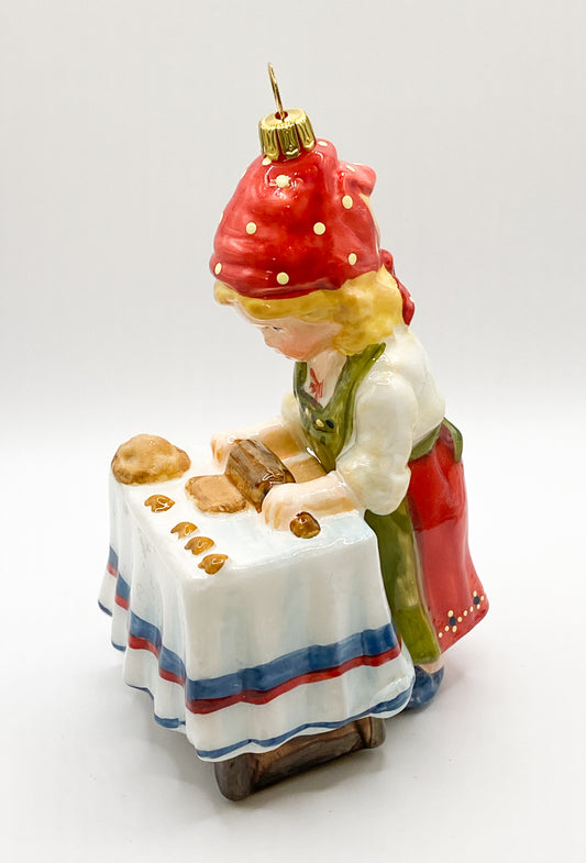 Baumschmuck-Christbaumschmuck-kuchen-backen-maedchen-winterfreude-mostowski-komozja-weihnachts-deko-ch-Galerie-Luechinger1