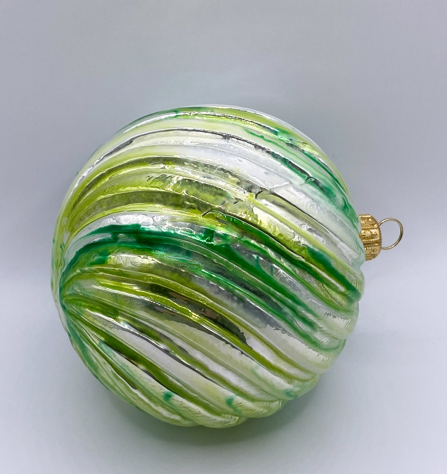 Baumschmuck-Christbaumschmuck-kugel-marmoriert-gruen-weihnachts-deko-ch-Galerie-Luechinger5