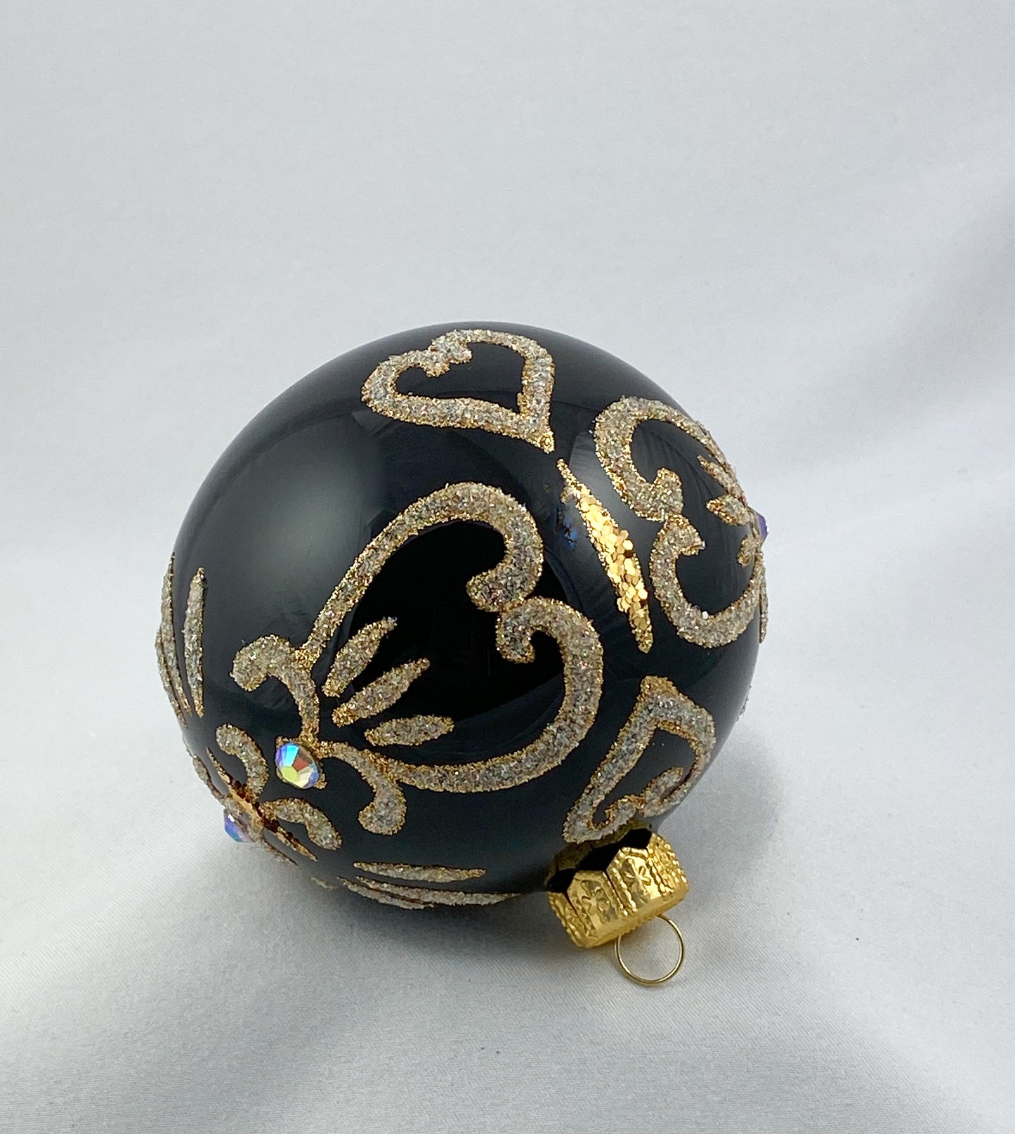 Baumschmuck-Christbaumschmuck-kugel-schwarz-gold-herz-weihnachts-deko-ch-Galerie-Luechinger2