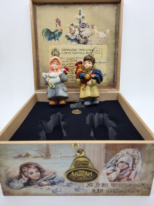 Baumschmuck-Christbaumschmuck-maedchen-junge-huhn-hahn-atlasart-weihnachts-deko-ch-Galerie-Luechinger2