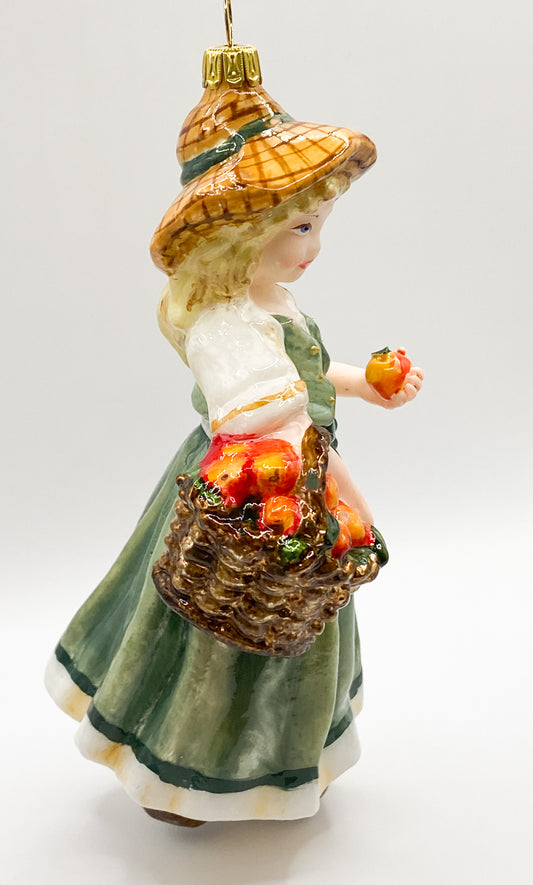 Baumschmuck-Christbaumschmuck-maedchen-korb-apfel-pfluecken-mostowski-komozja-weihnachts-deko-ch-Galerie-Luechinger1