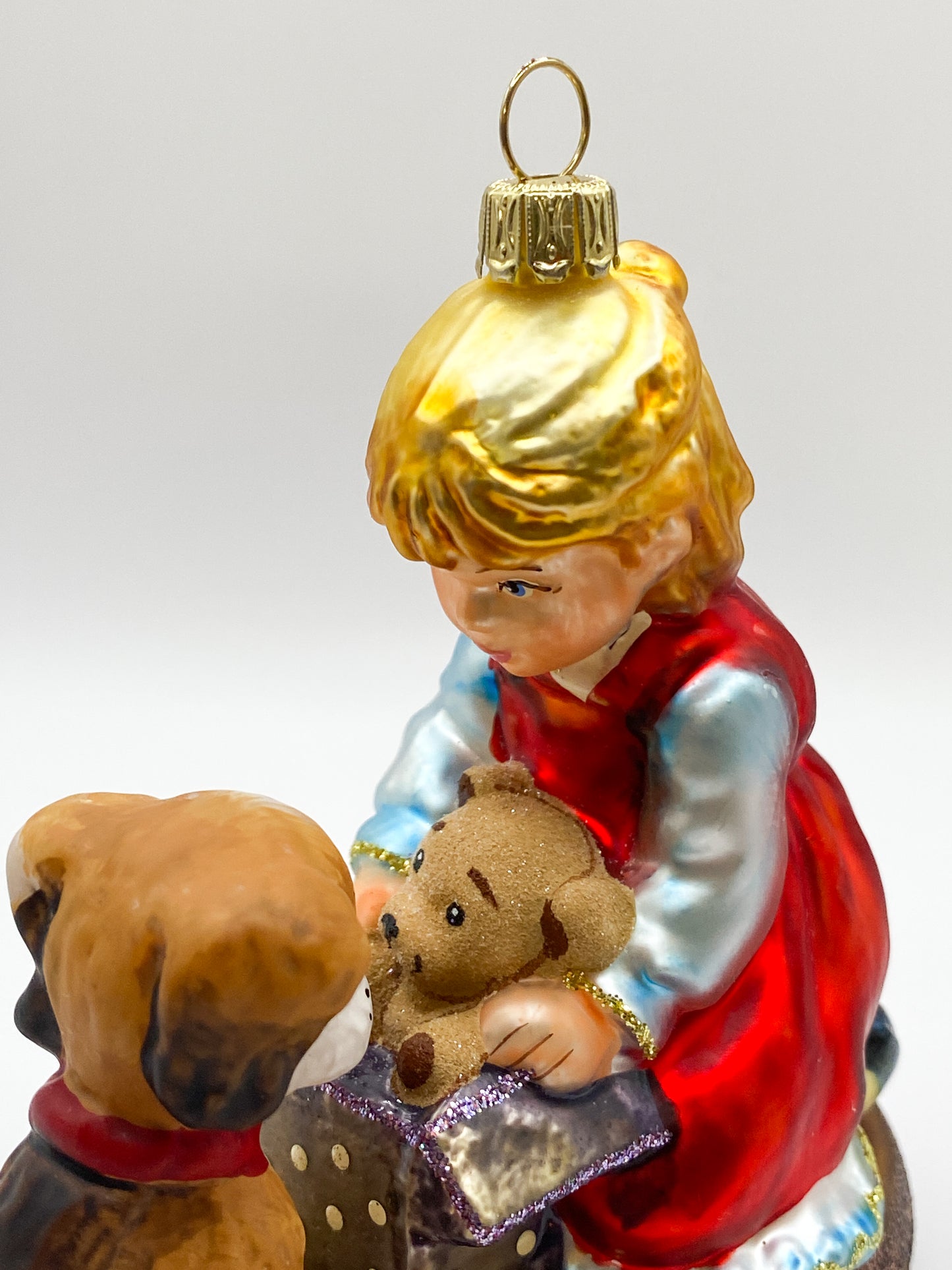 Baumschmuck-Christbaumschmuck-maedchen-teddybaer-kleiner-hund-welpe-mostowski-komozja-weihnachts-deko-ch-Galerie-Luechinger2
