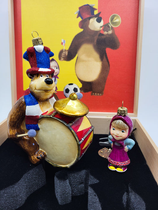 Baumschmuck-Christbaumschmuck-mascha-baer-fussball-atlasart-weihnachts-deko-ch-Galerie-Luechinger7