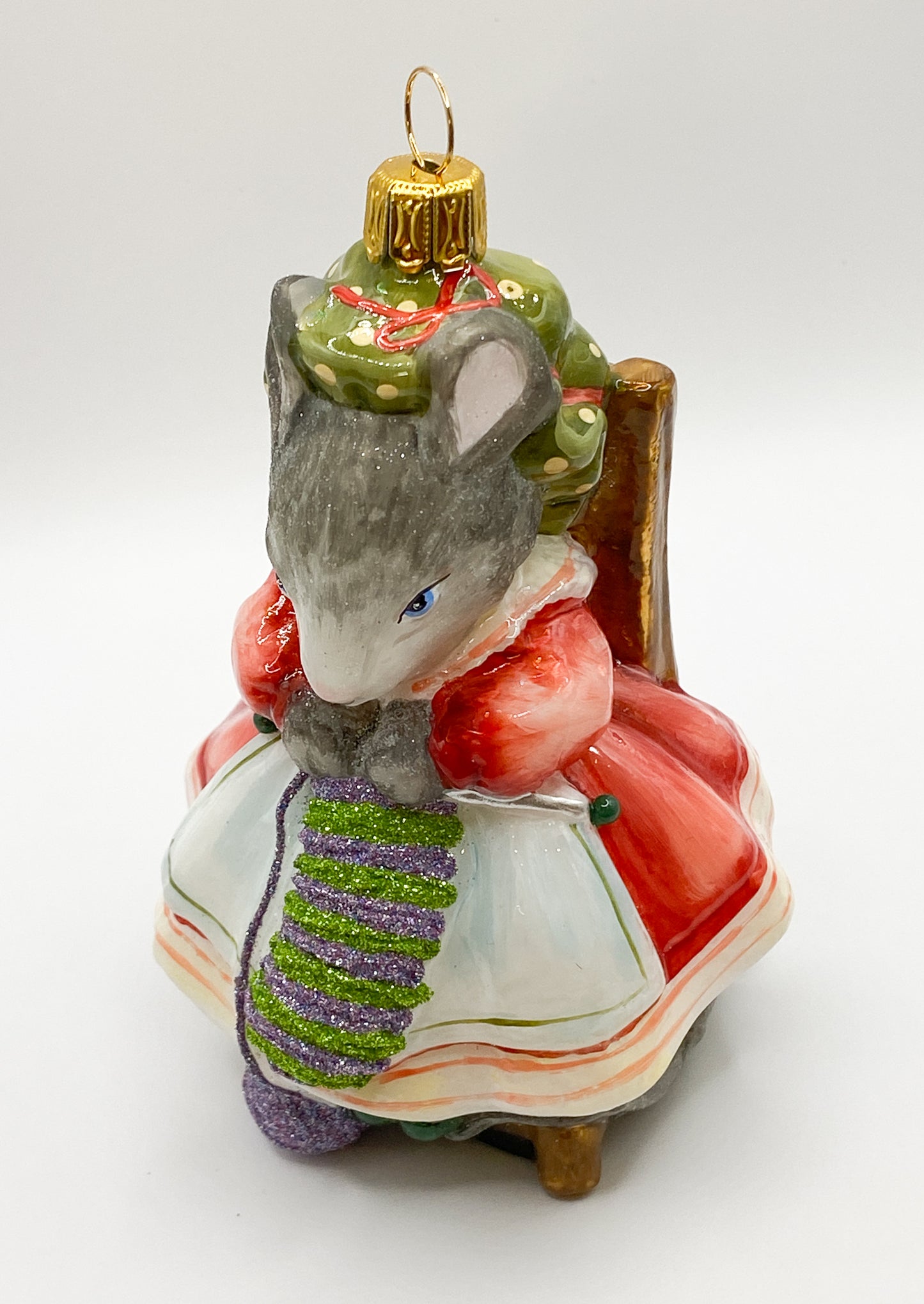 Baumschmuck-Christbaumschmuck-maus-maedchen-stricken-stuhl-gem-tlich-mostowski-komozja-weihnachts-deko-ch-Galerie-Luechinger5