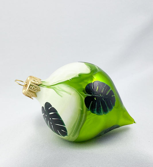 Baumschmuck-Christbaumschmuck-olive-monstera-marmoriert-gruen-weihnachts-deko-ch-Galerie-Luechinger2