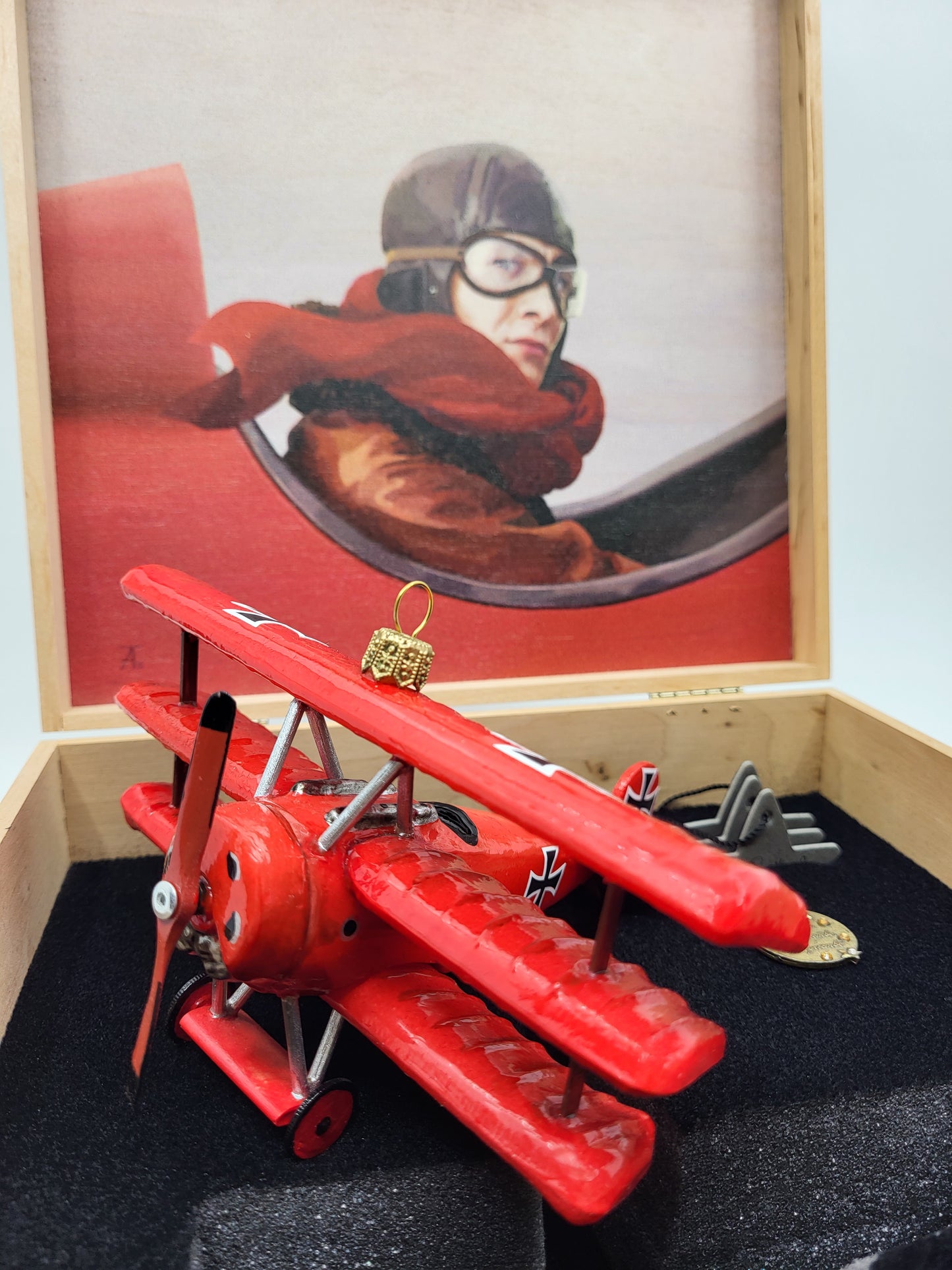 Baumschmuck-Christbaumschmuck-roter-baron-flugzeug-nostalgie-atlasart-weihnachts-deko-ch-Galerie-Luechinger6