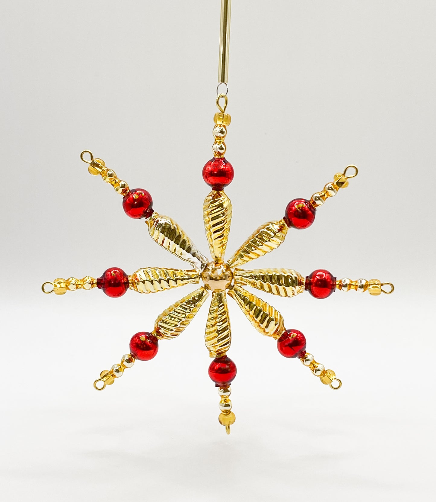 Baumschmuck-Christbaumschmuck-schneeflocke-gablonz-perlen-weihnachts-deko-ch-Galerie-Luechinger4
