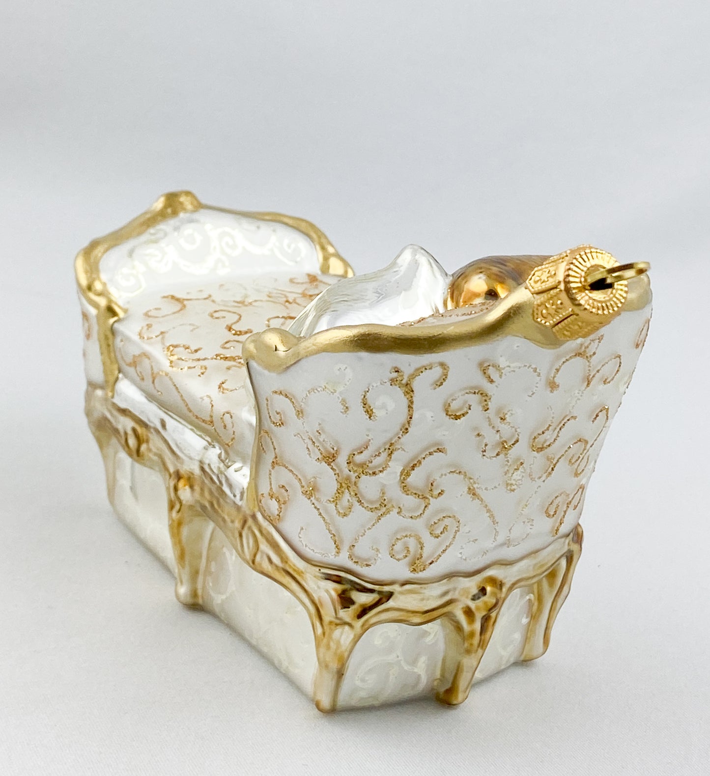 Baumschmuck-Christbaumschmuck-sofa-stuhl-fauteuil-weihnachts-deko-ch-Galerie-Luechinger16