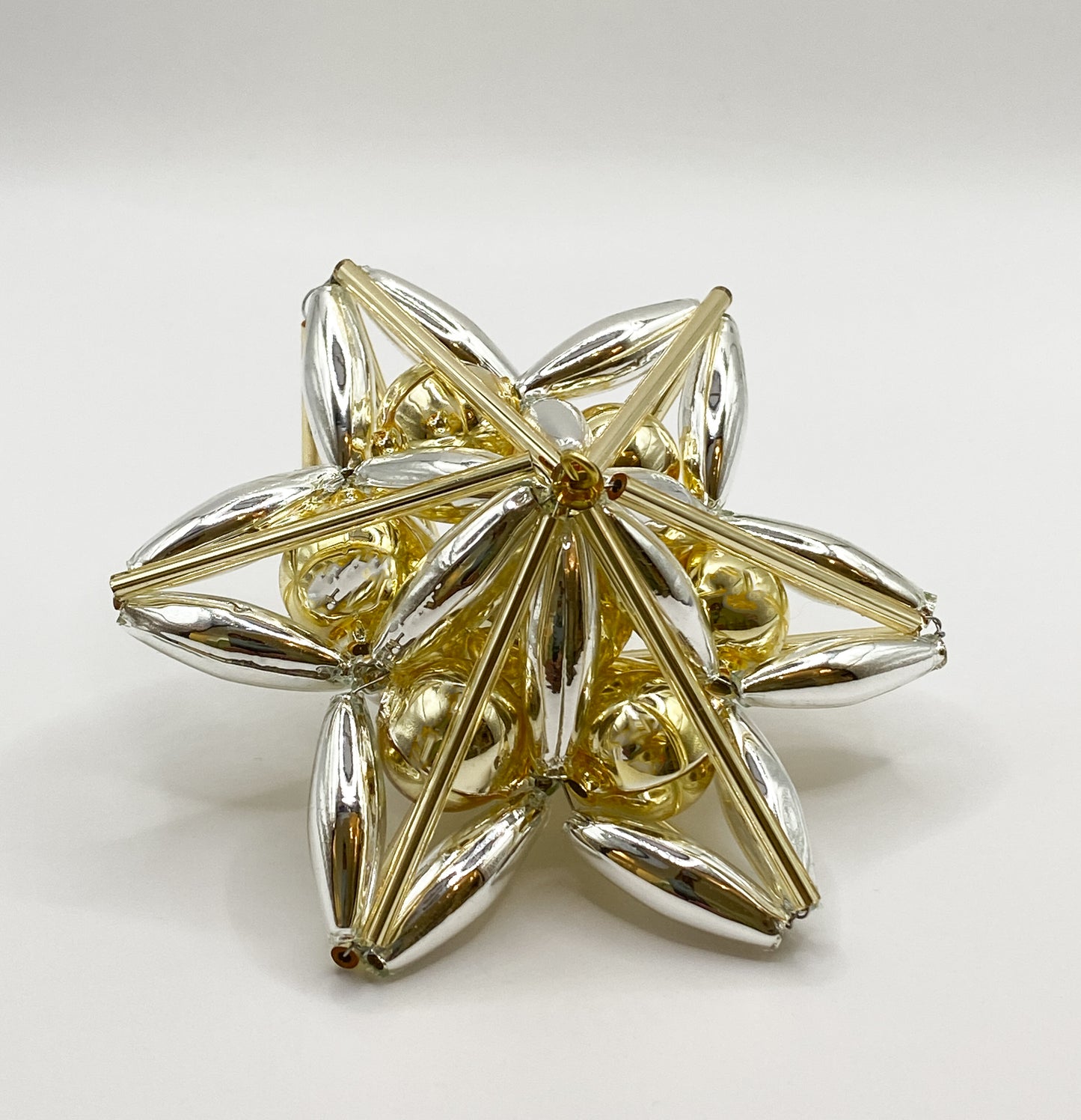 Baumschmuck-Christbaumschmuck-stern-gablonz-perlen-weihnachts-deko-ch-Galerie-Luechinger10