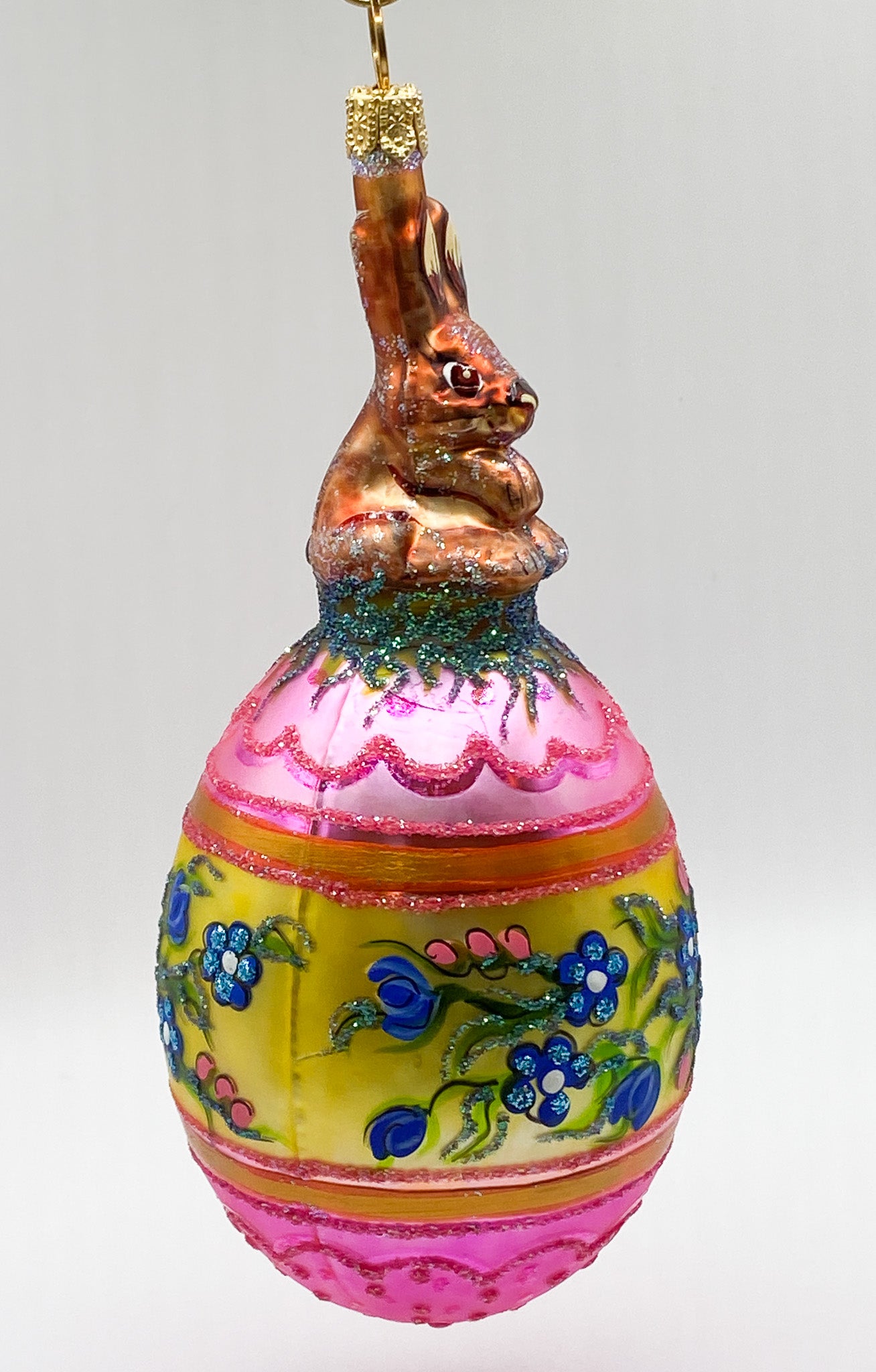 Osterei pink mit Hase