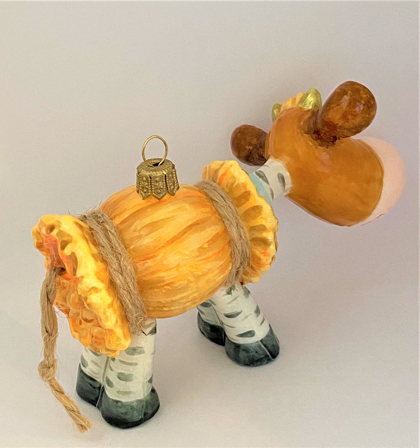 Weihnachtsschmuck-Christbaumschmuck-AtlasArt-Stier-Stroh-Holz-weihnachts-deko-ch-Galerie-LuechingerIMG_0004