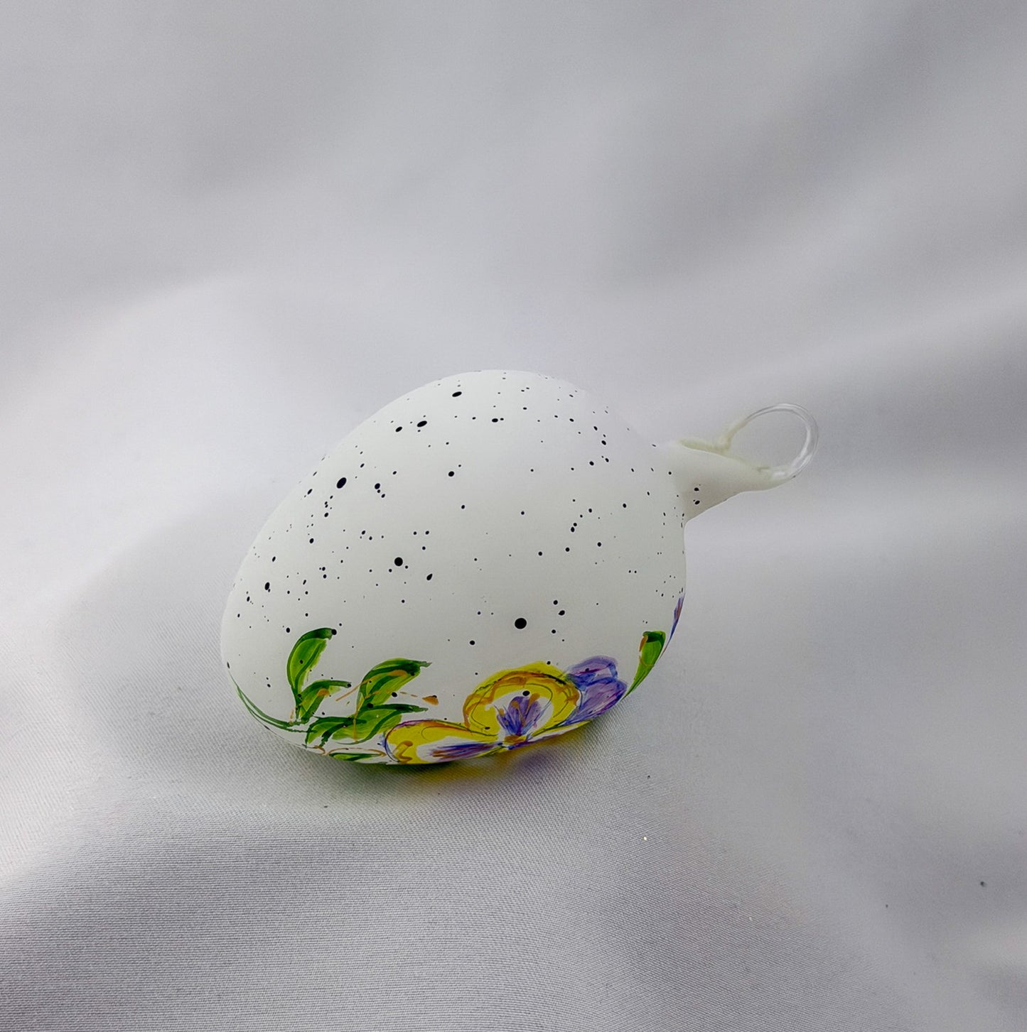 White Easter egg with flowers