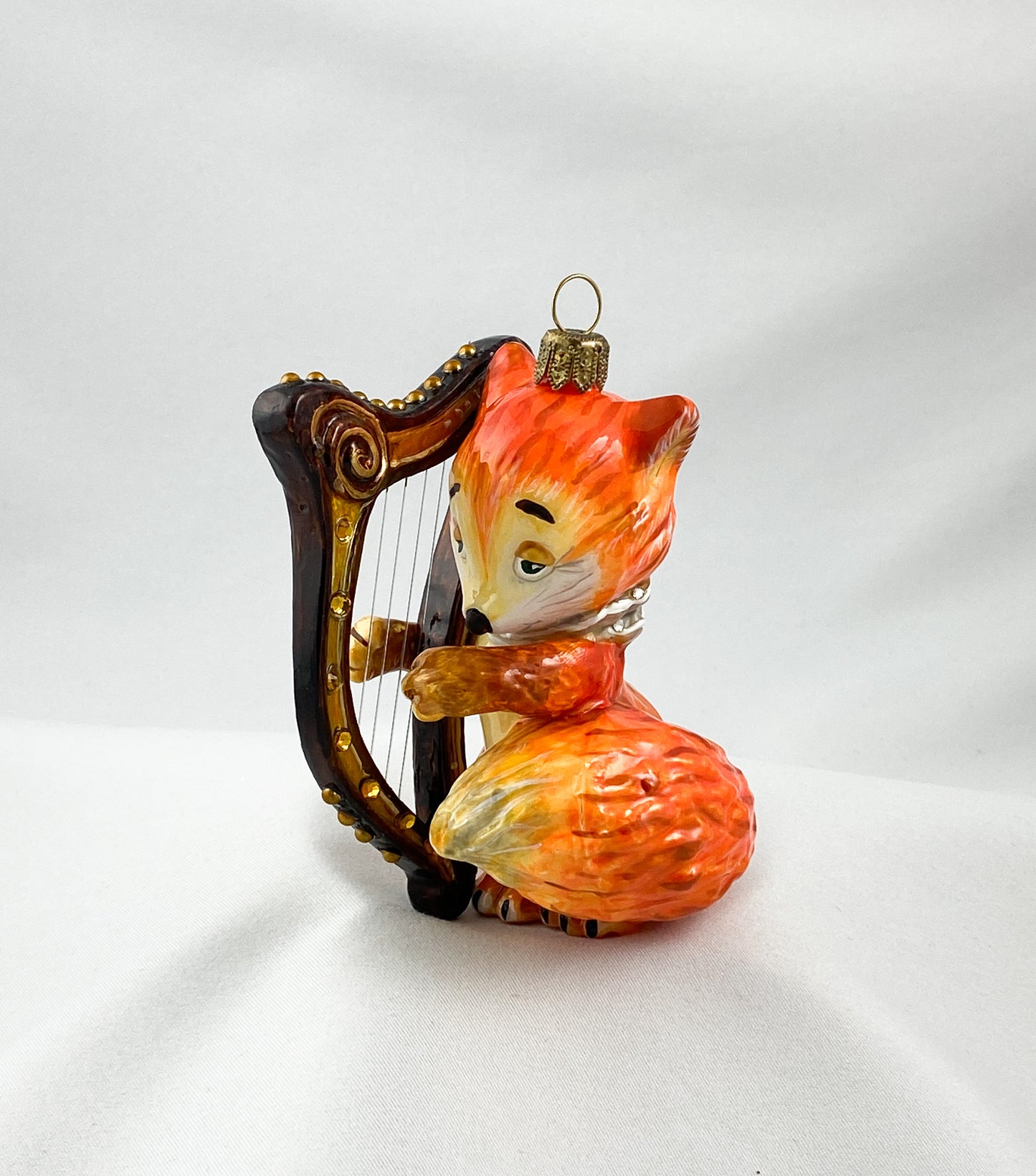 The little fox plays the harp, AtlasArt