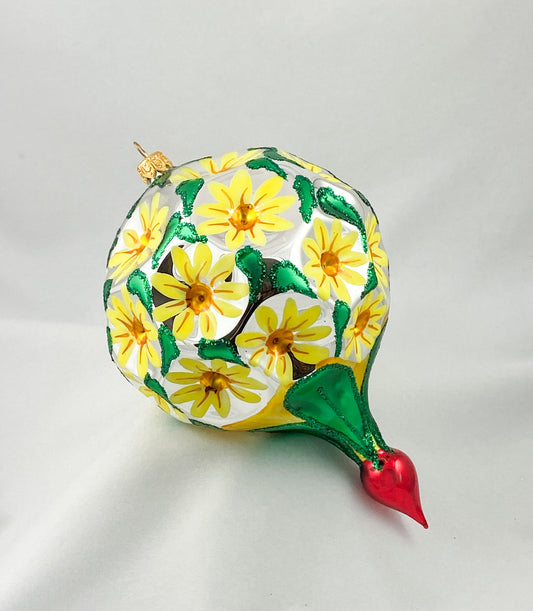 Grosse Kugel mit gelbem Blüten-Motiv