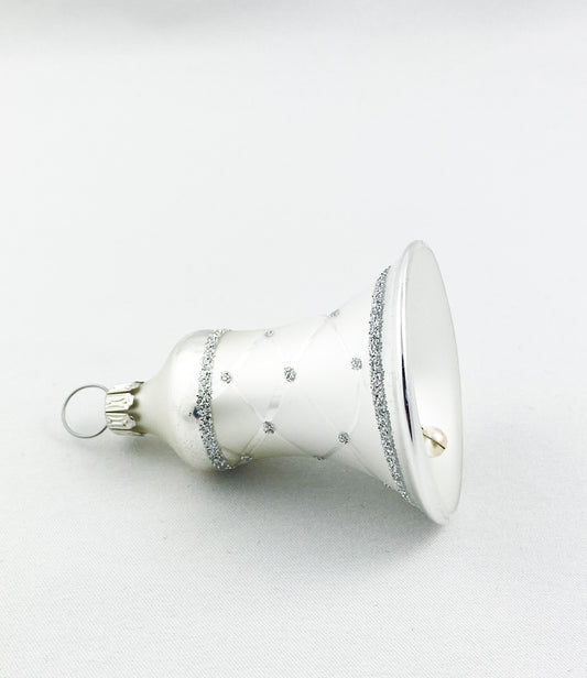 Weihnachtsglöggli silber mit Rautenmuster