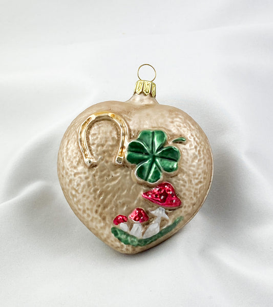 Herz mit Hufeisen, Glücks-Klee und Fliegenpilz