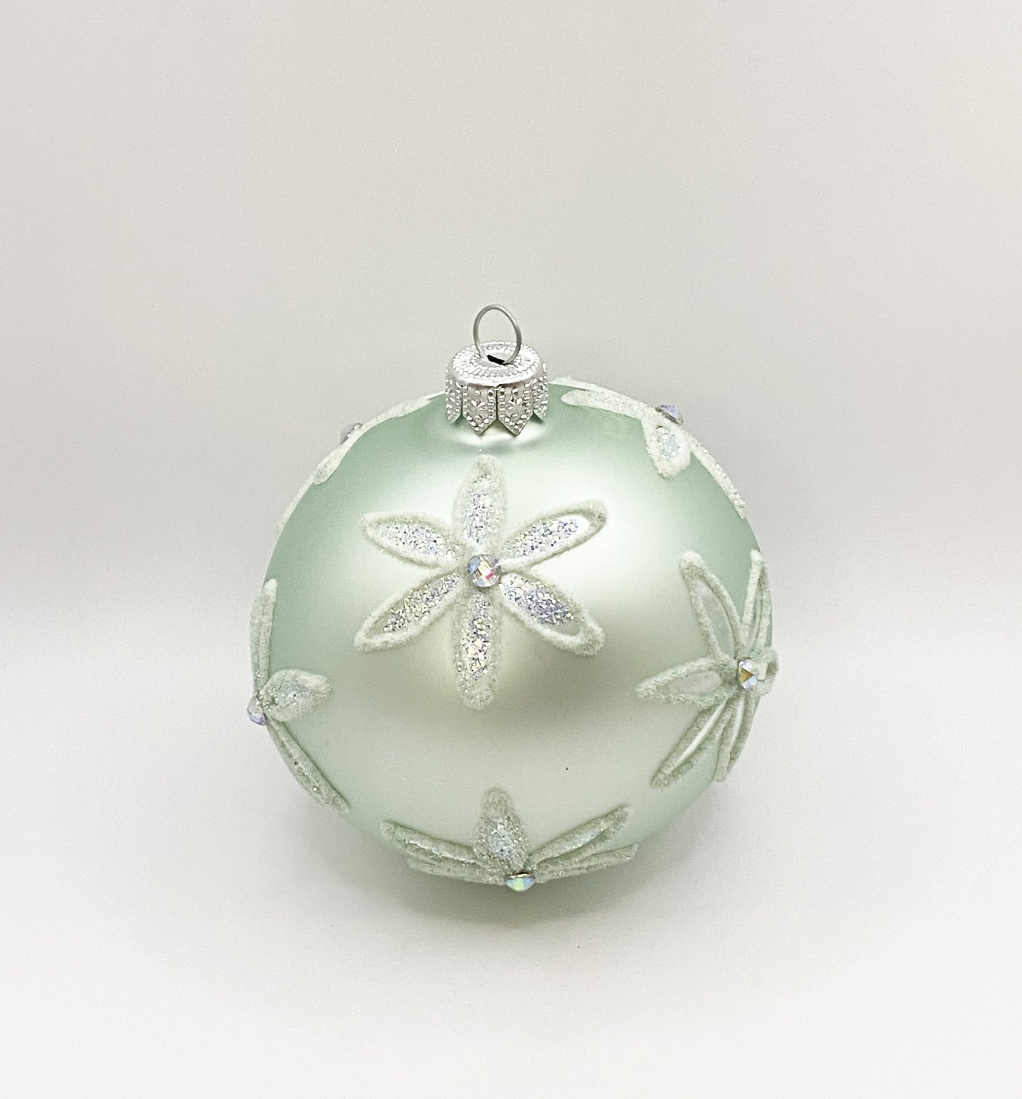 Ball mint green with white flowers