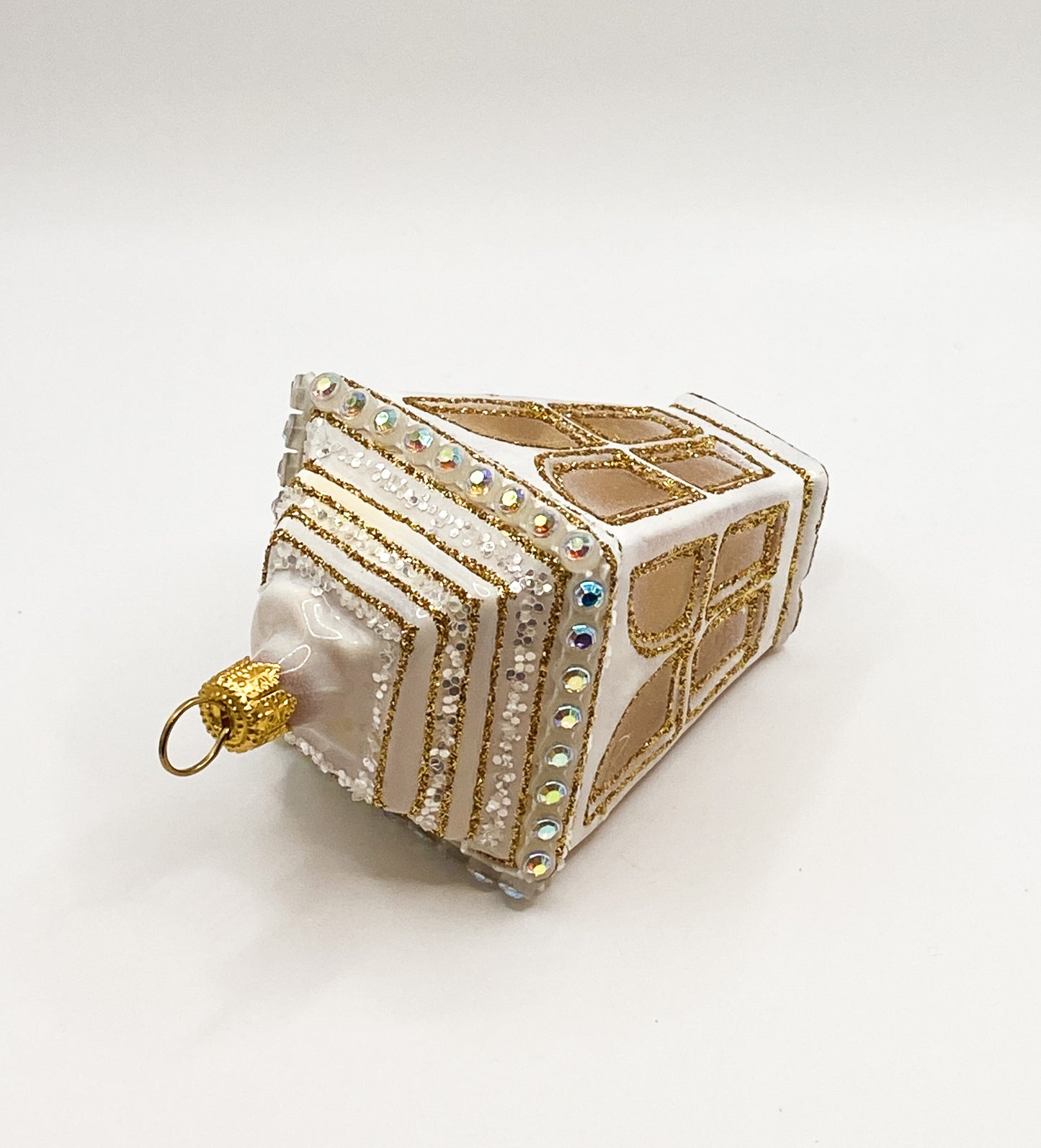 Weisse Laterne mit Glitzer-Schmucksteinen