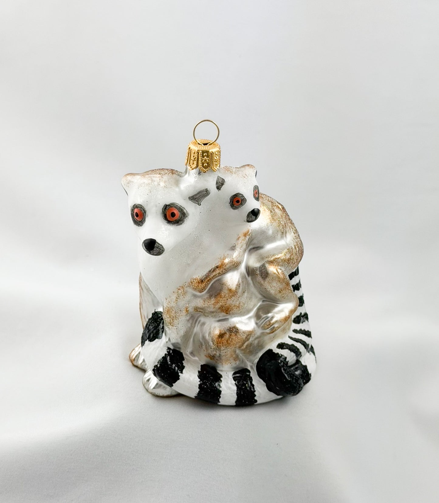 Madagascar lemur with baby on its back