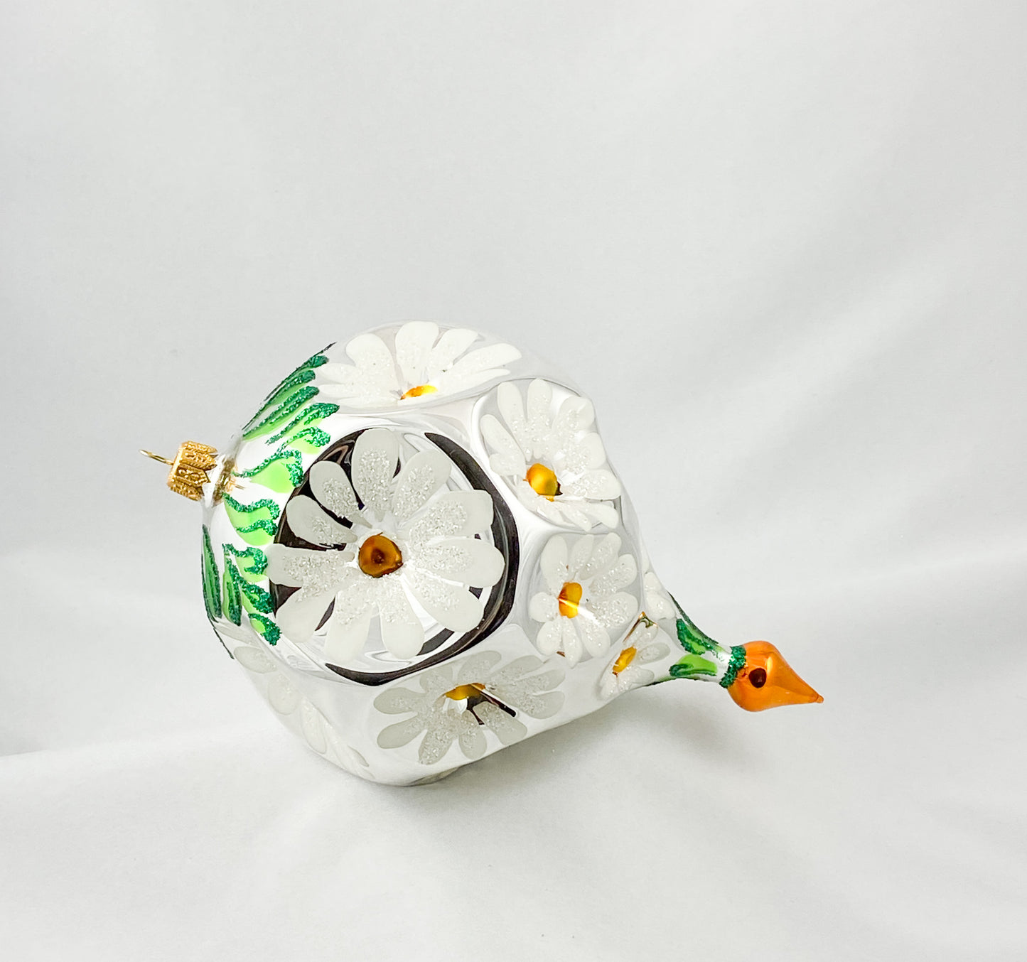 Grosse Kugel mit Gänseblümchen-Motiv