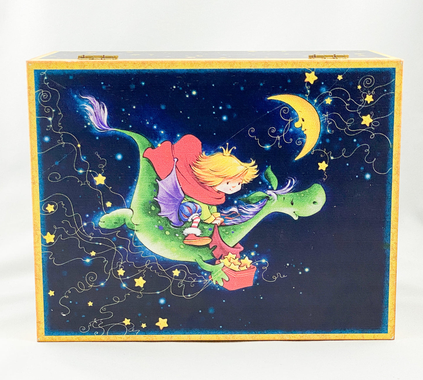 The Prince Flies to the Moon with the Dragon, AtlasArt