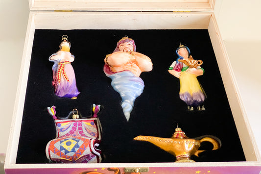 Scheherezade Märchen Set mit Aladdin, Wunderlampe, Dschinn und fliegendem Teppich, 5 Teile, KOMOZJA MOSTOWSKI